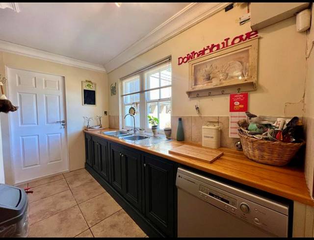 4 BEDROOM HOUSE FOR SALE IN TARRAGONA